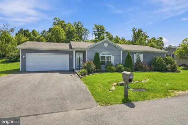 22 Sandpiper Dr, BECHTELSVILLE, PA 19505