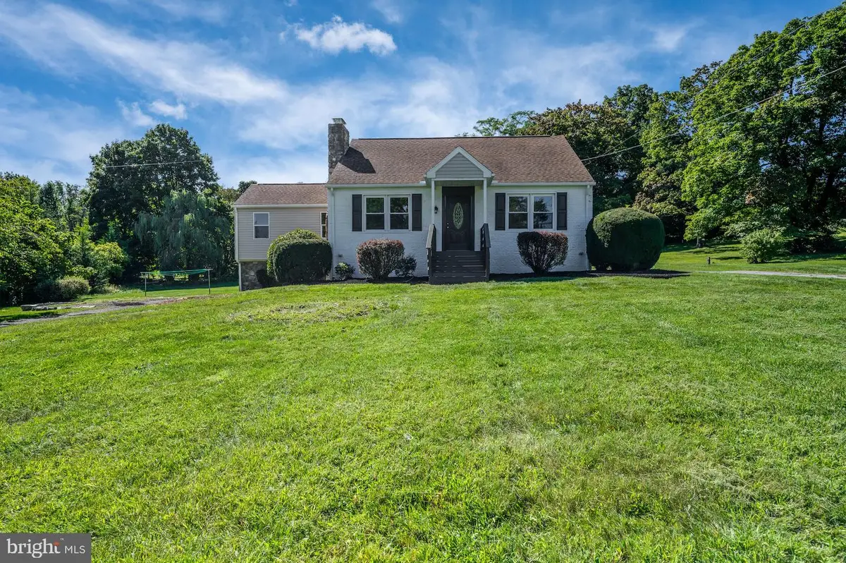 46 Antietam Rd, Temple, PA 19560 - #1