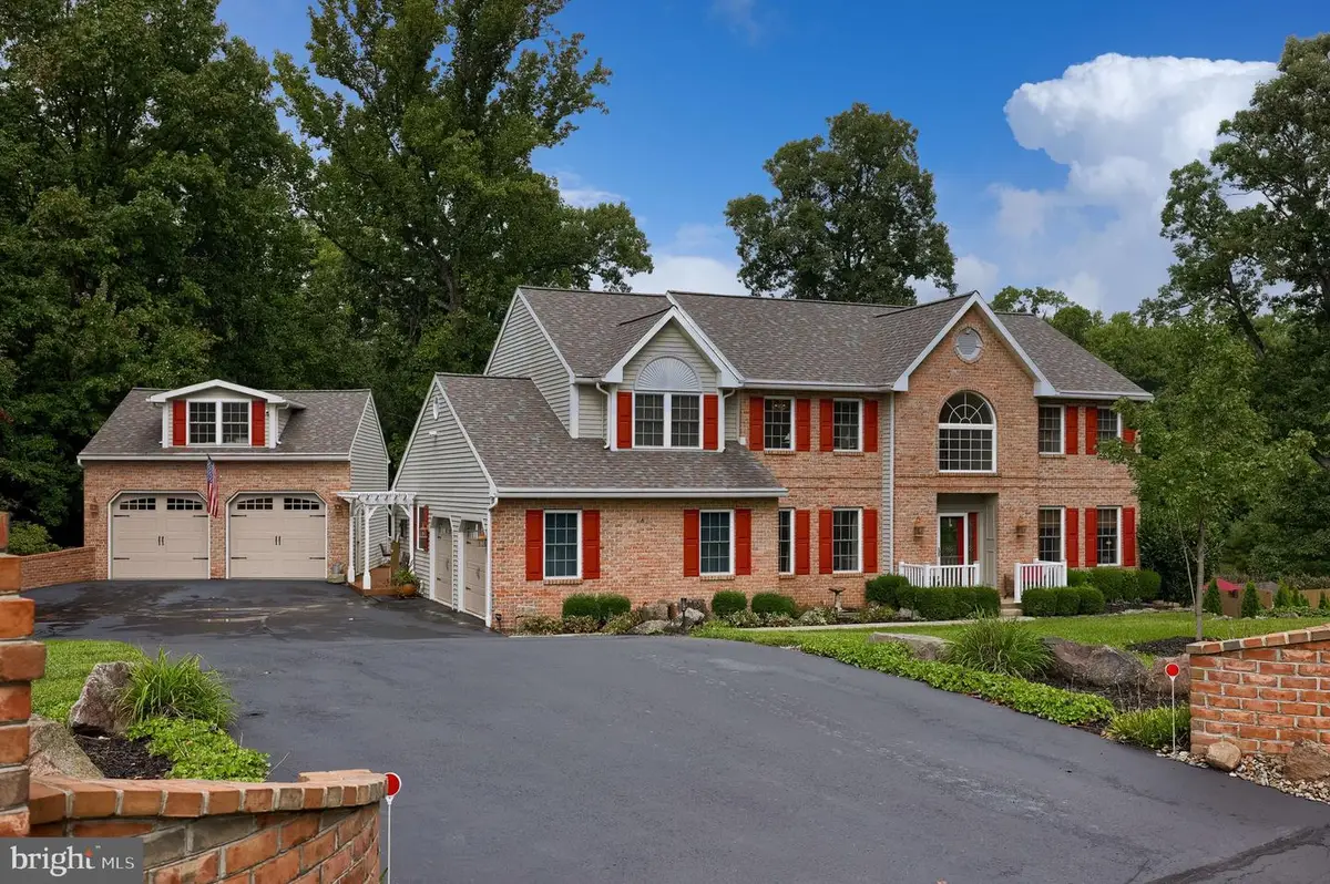 285 Colorado Dr, Birdsboro, PA 19508 - #1