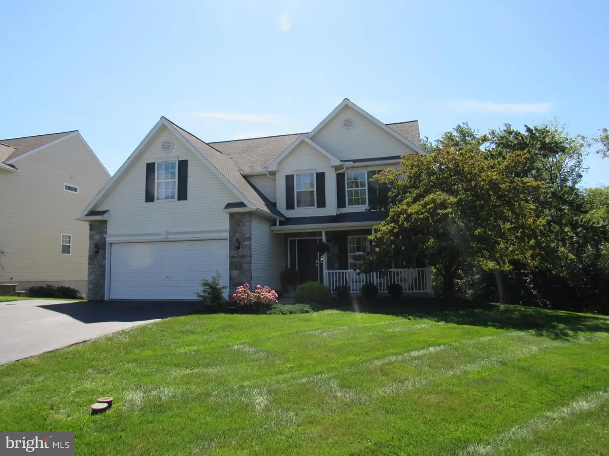 1214 Stonehenge Dr, Reading, PA 19606 - #1