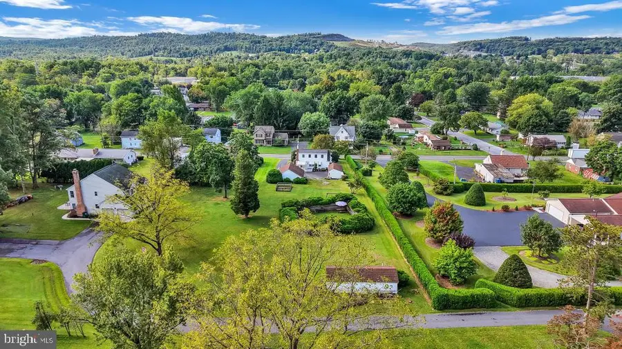 821 Lincoln Rd, Birdsboro, PA 19508 - #2