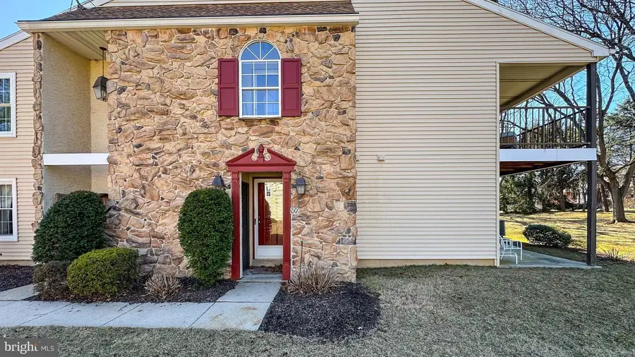 109 Valley Greene Cr, Wyomissing, PA 19610 - #2