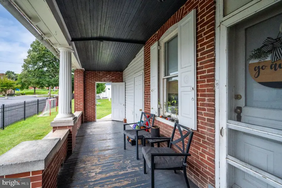 63 S Whiteoak St, Kutztown, PA 19530 - #3