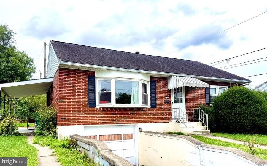 2704 Girard Ave, West Lawn, PA 19609 - #2