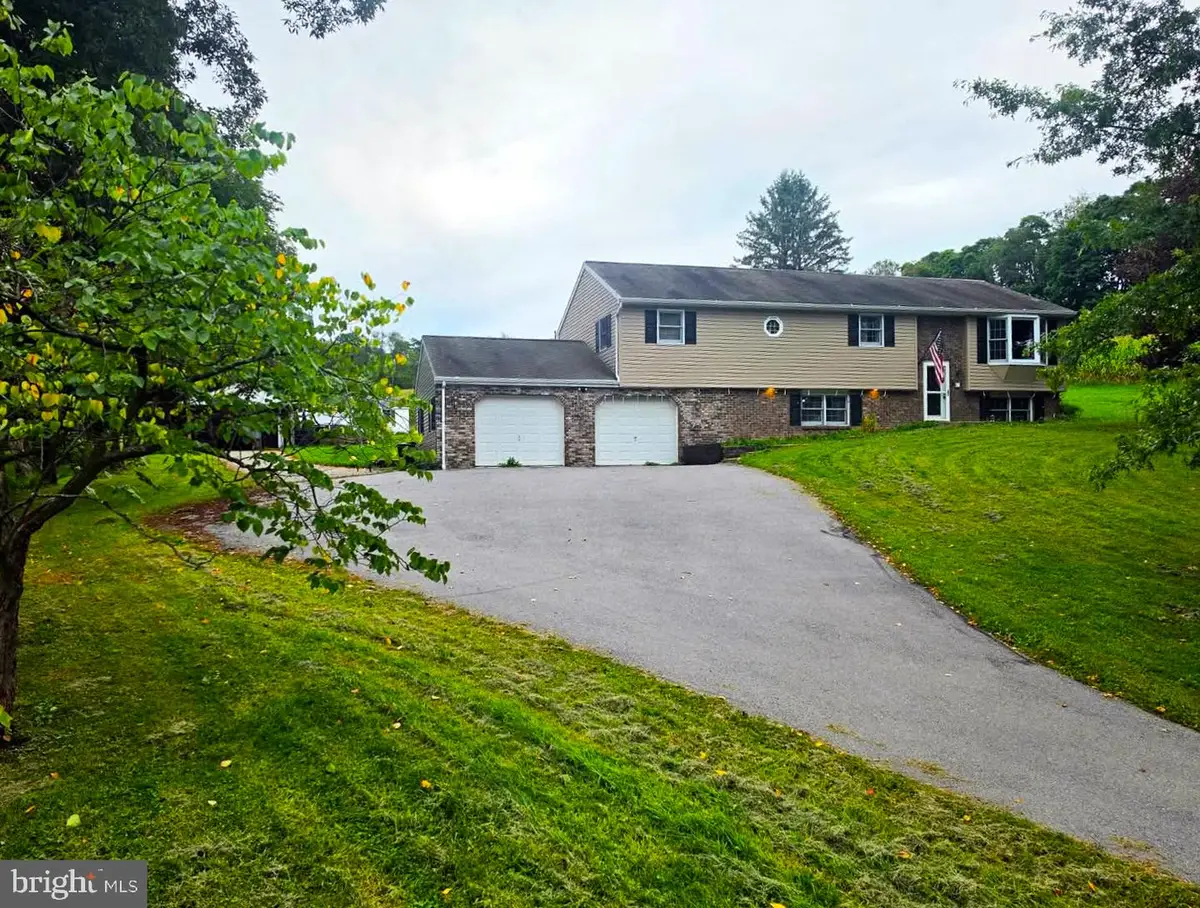 36 Hertzog School Rd, Mertztown, PA 19539 - #1