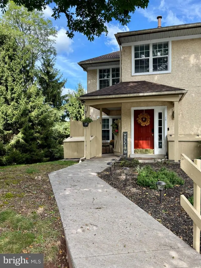 15 Tanglewood Dr, Reading, PA 19607 - #1