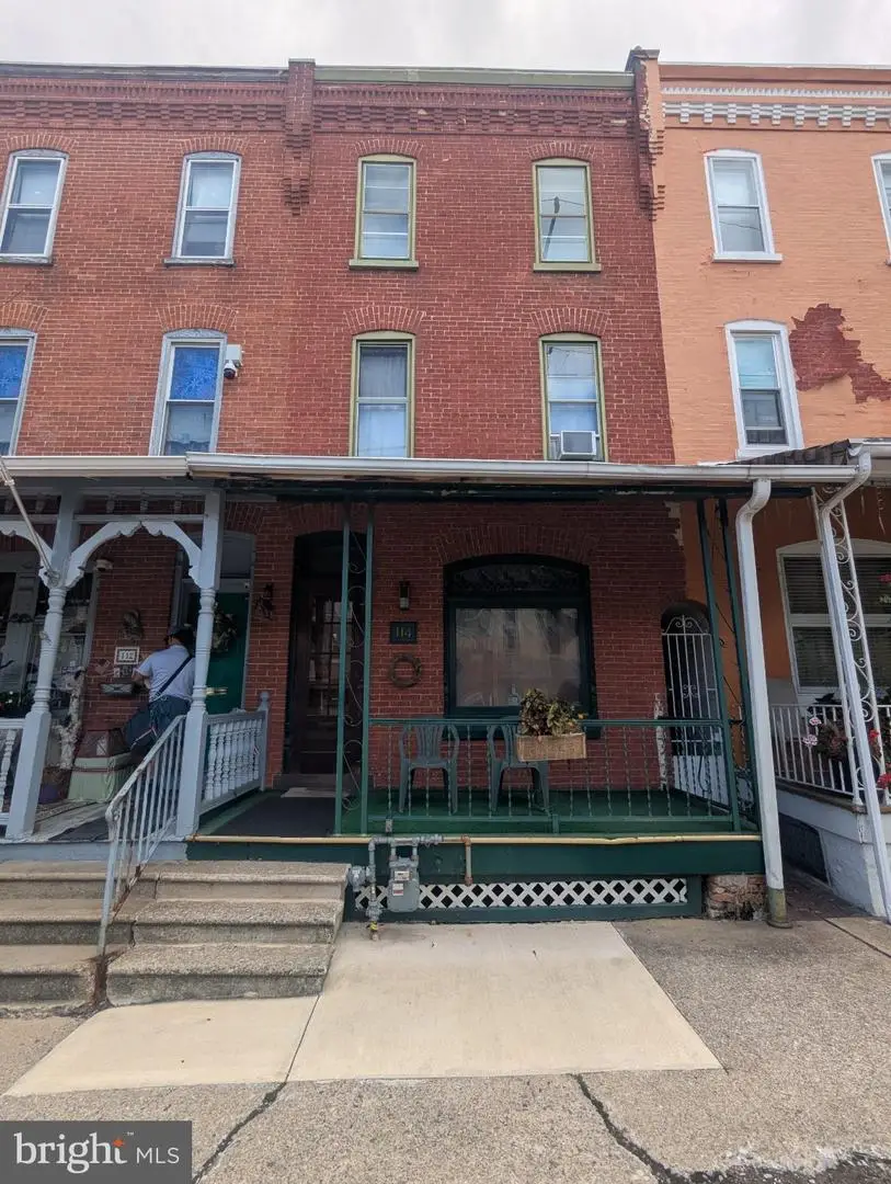 114 W Oley St, Reading, PA 19601 - #1