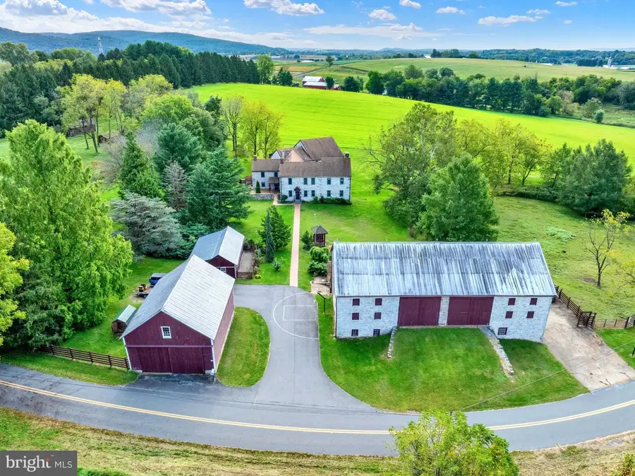 198 Blacksmith Rd, Oley, PA 19547 - #2