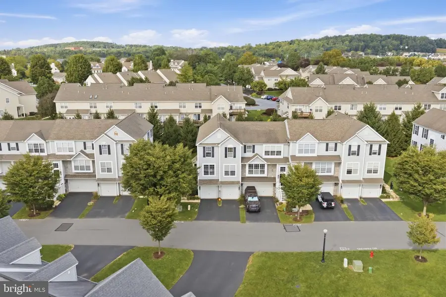 401 Heather Way, Morgantown, PA 19543 - #2