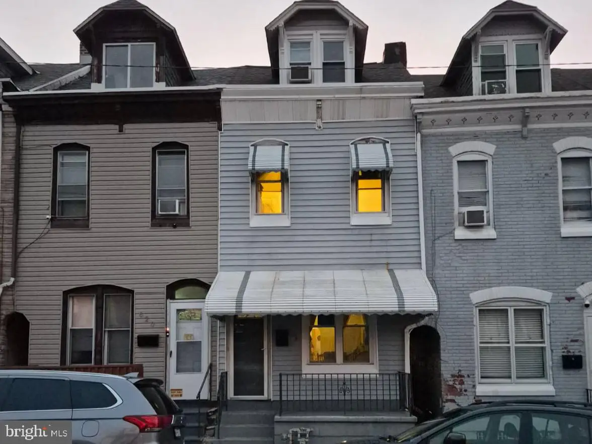 622 N 12th St, Reading, PA 19604 - #1