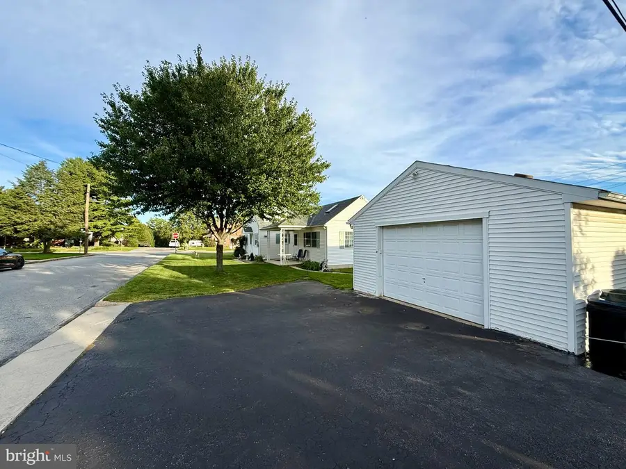 111 Old Fritztown Rd, Reading, PA 19607 - #3