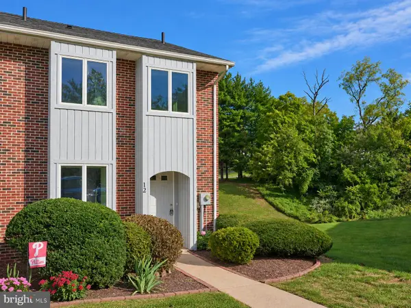12 Lenape Ln, DOUGLASSVILLE, PA 19518