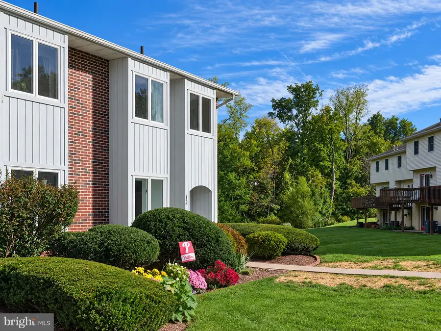 12 Lenape Ln, Douglassville, PA 19518 - #2