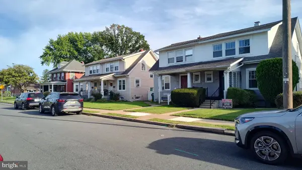 2414 Cleveland Ave, WEST LAWN, PA 19609