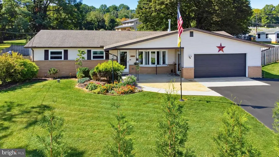 1410 State St, Mertztown, PA 19539 - #2