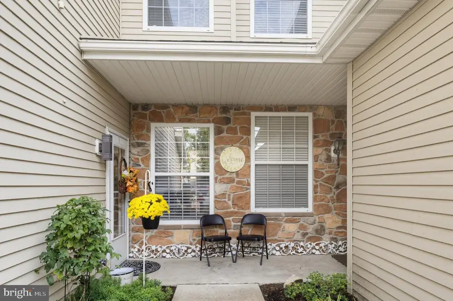207 Laurel Ct, Morgantown, PA 19543 - #2