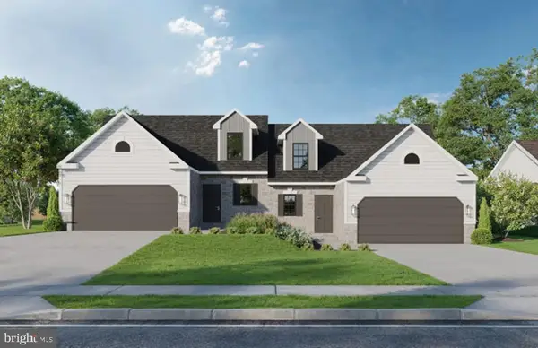 31 Castle Dr #lot 8, ROBESONIA, PA 19551