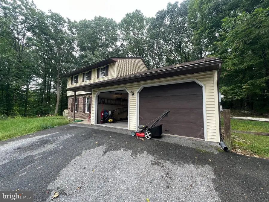 162 Stitzer Rd, Fleetwood, PA 19522 - #2