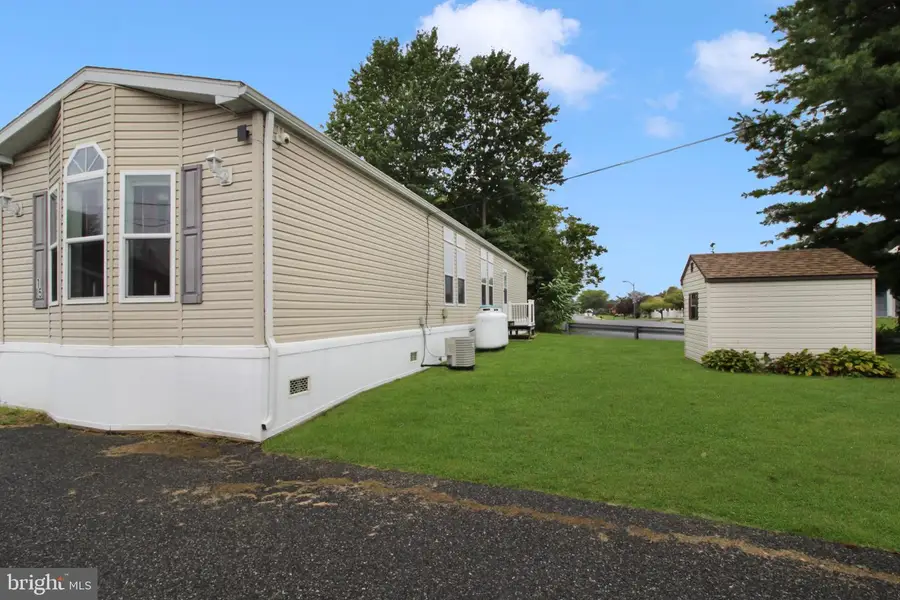 15 Woodland Ln, Mertztown, PA 19539 - #3