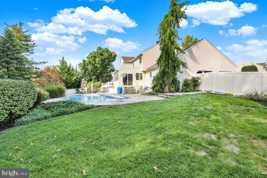 300 Elizabeth Dr, Sinking Spring, PA 19608 - #3