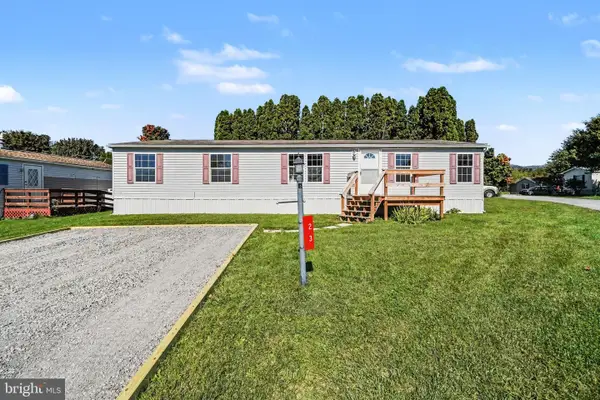 1910 Schubert Rd #23, BETHEL, PA 19507