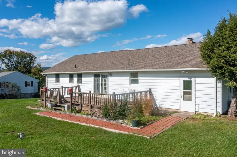 38 Locust Rd, Boyertown, PA 19512 - #3
