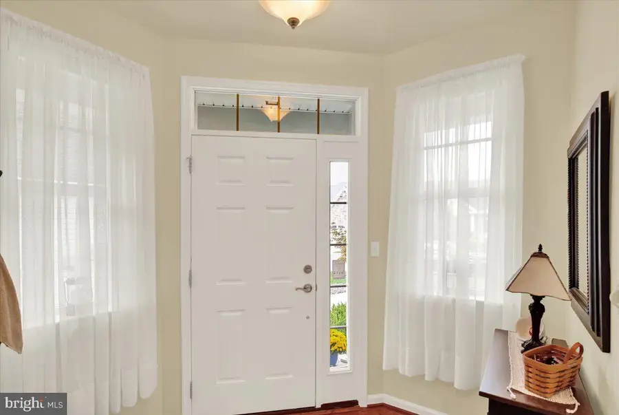 9 Fox Chase Ln, Oley, PA 19547 - #2