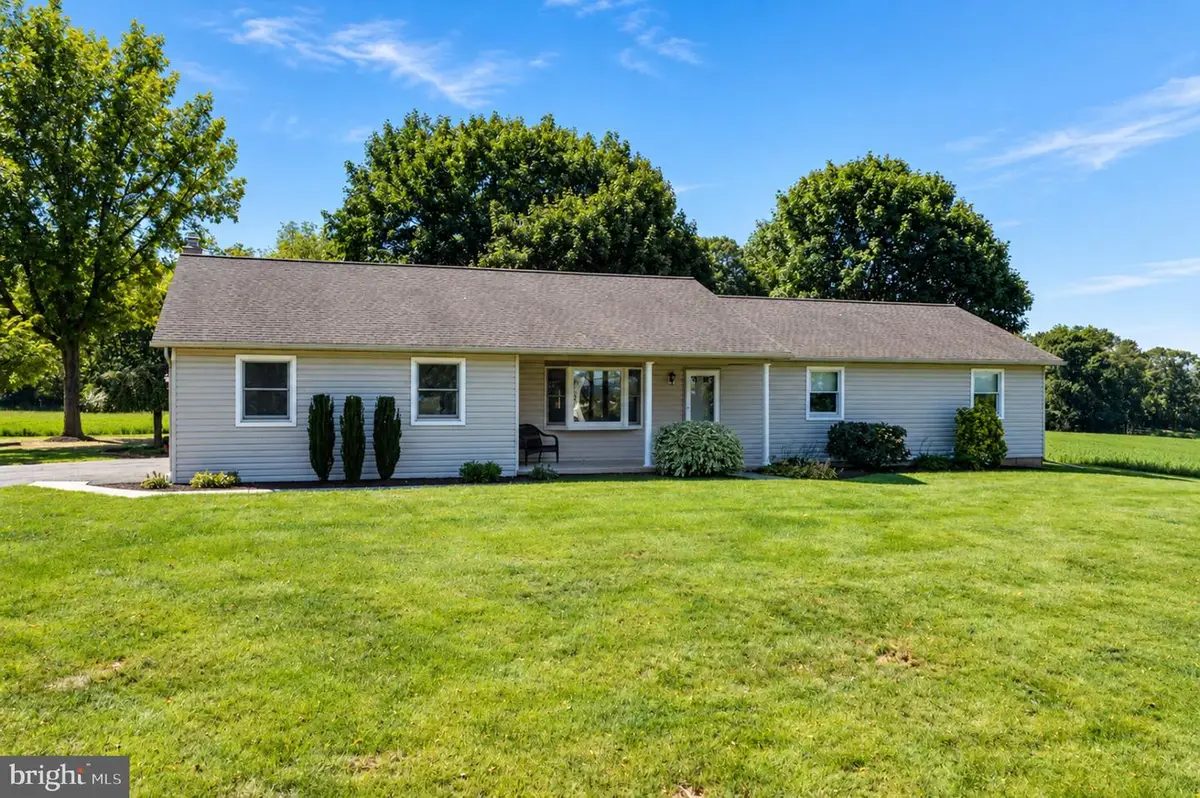 295 Dryville Rd, Fleetwood, PA 19522 - #1