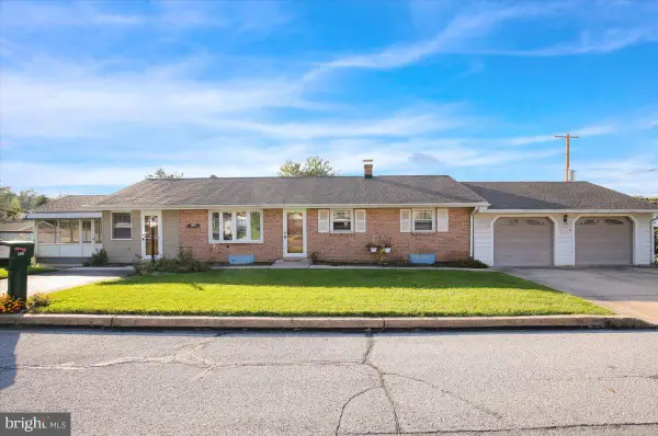 832 Fritz Ave, READING, PA 19607