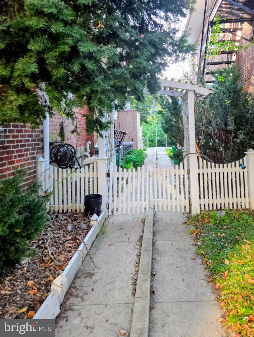 1440 Birch St, Reading, PA 19604 - #3