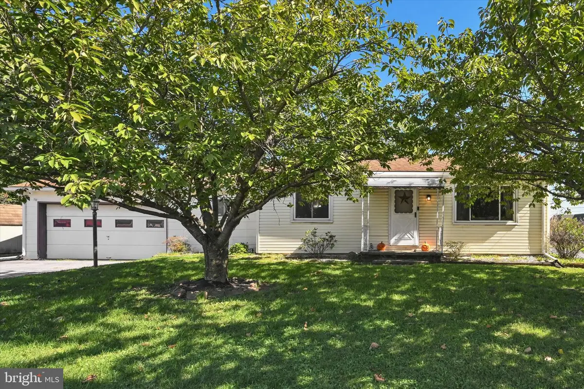 1161 Main St, Shoemakersville, PA 19555 - #1