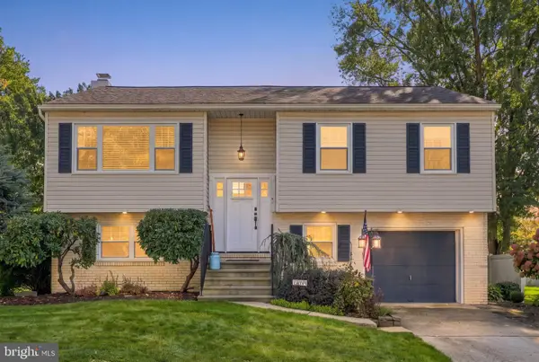 140 W Wilson Ave W, WERNERSVILLE, PA 19565