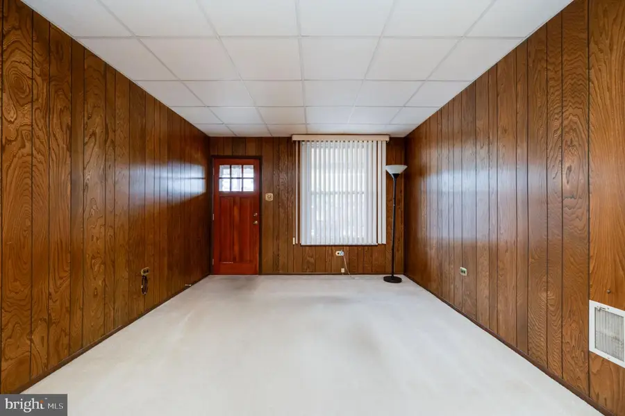 13 Bernhart Ave, Reading, PA 19605 - #2