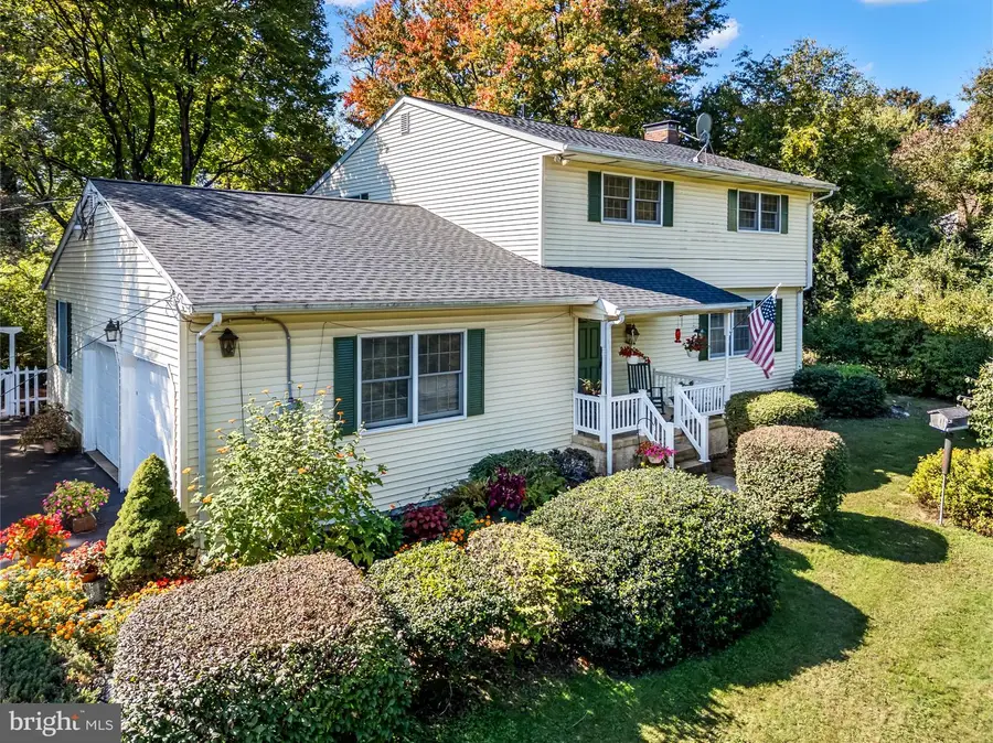 35 Peach Tree Ln, Sinking Spring, PA 19608 - #2