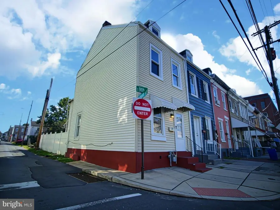 417 S 9th St, Reading, PA 19602 - #2