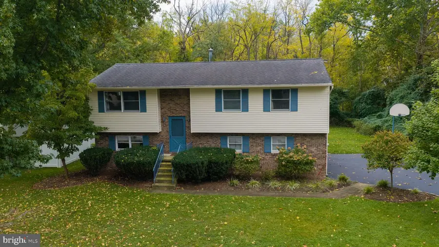 1376 Woodcrest Dr, Reading, PA 19607 - #2
