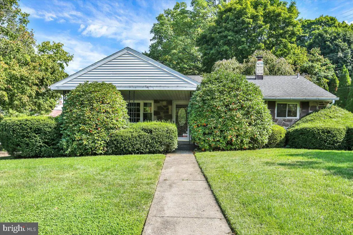 2001 Reservoir Rd, Reading, PA 19604 - #1