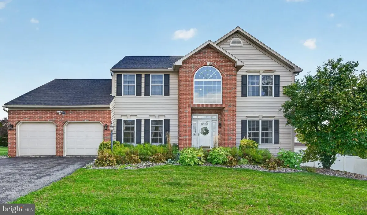226 Loyalsock Dr, Douglassville, PA 19518 - #1