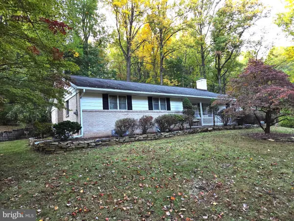 4142 Pricetown Rd, FLEETWOOD, PA 19522