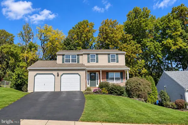 44 Patterson Dr, ROBESONIA, PA 19551