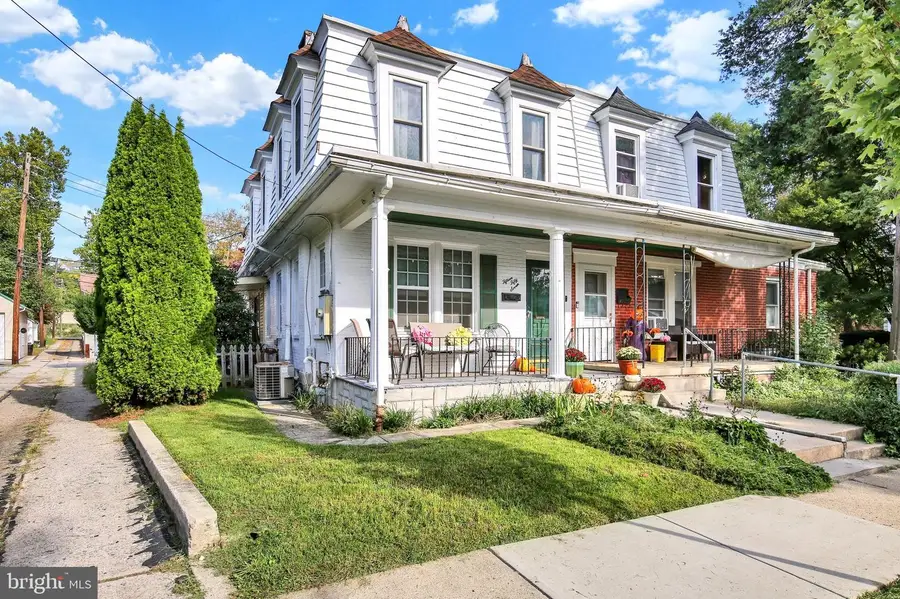 1557 Delaware Ave, Reading, PA 19610 - #2