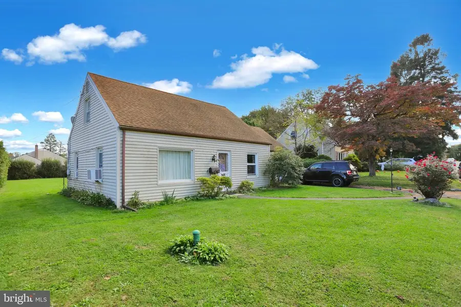 508 Lockheed Ave, Reading, PA 19601 - #3