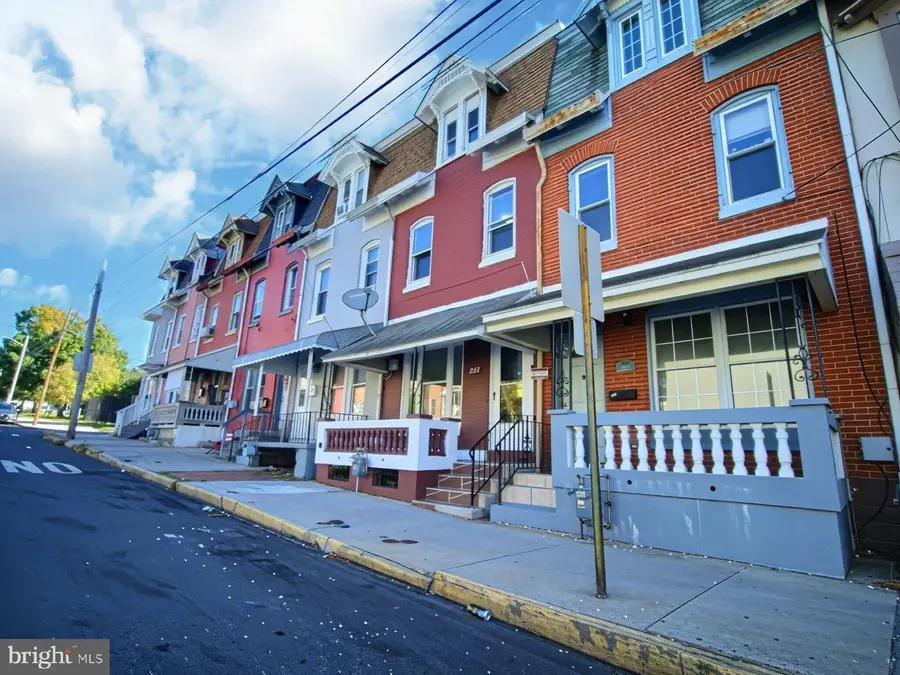 207 N 2nd St, Reading, PA 19601 - #3