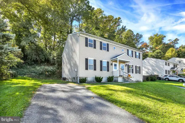 2 Mohnton Lawn Ct, MOHNTON, PA 19540