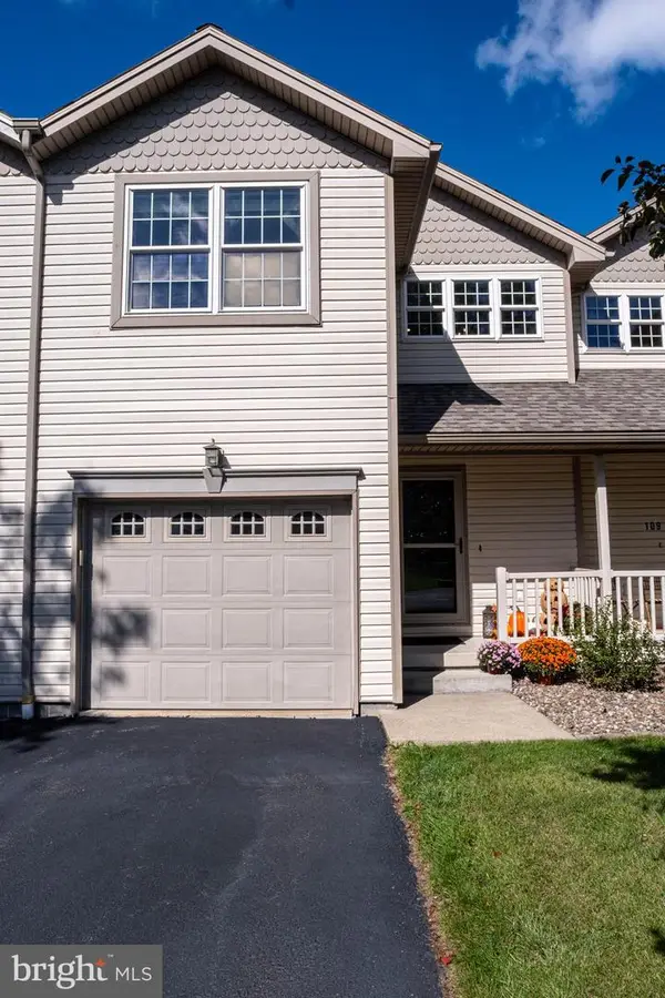 107 Augusta Dr, HOLLIDAYSBURG, PA 16648