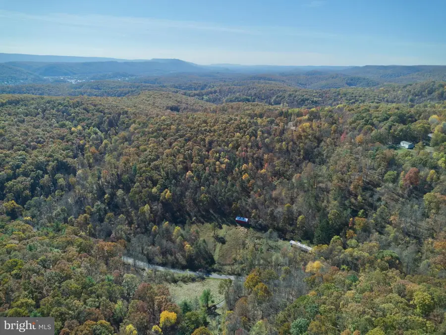 747 Baughman Hollow Rd, Tyrone, PA 16686 - Image #2