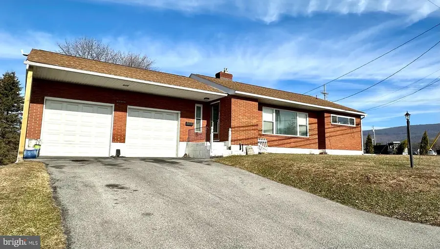 909 E Main St, Roaring Spring, PA 16673 - #3