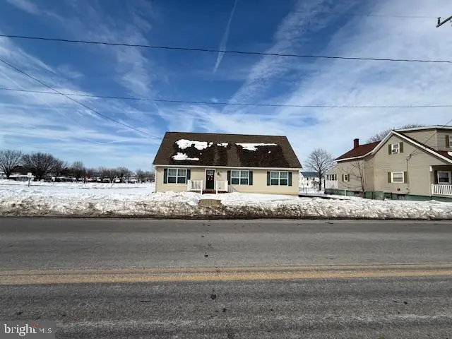 314 S Market St, Martinsburg, PA 16662 - #1
