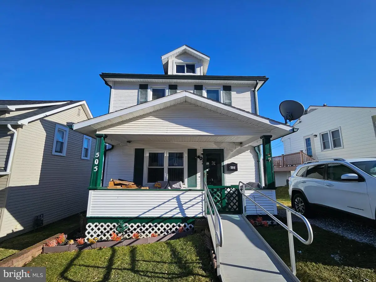 505 27th Ave, Altoona, PA 16601 - #1