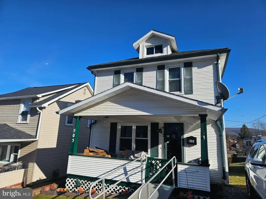 505 27th Ave, Altoona, PA 16601 - #2